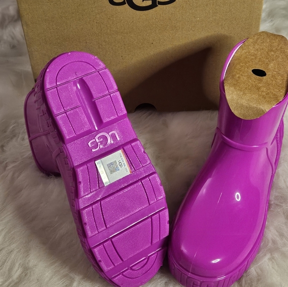 UGG AUSTRALIA DRILITA PINK RAIN BOOT - Picture 3 of 5